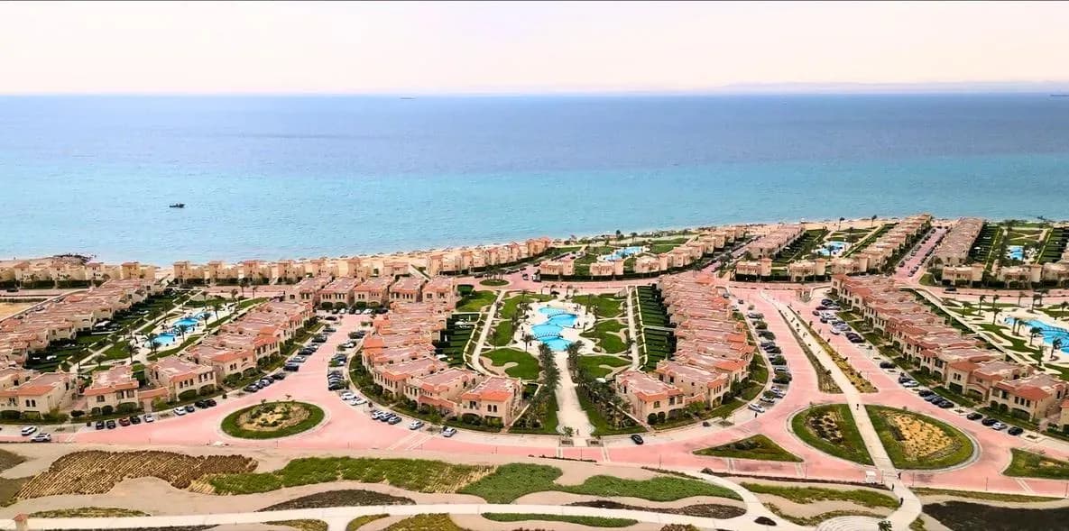 شاليه في لافيستا جاردن، العين السخنه — صورة 1