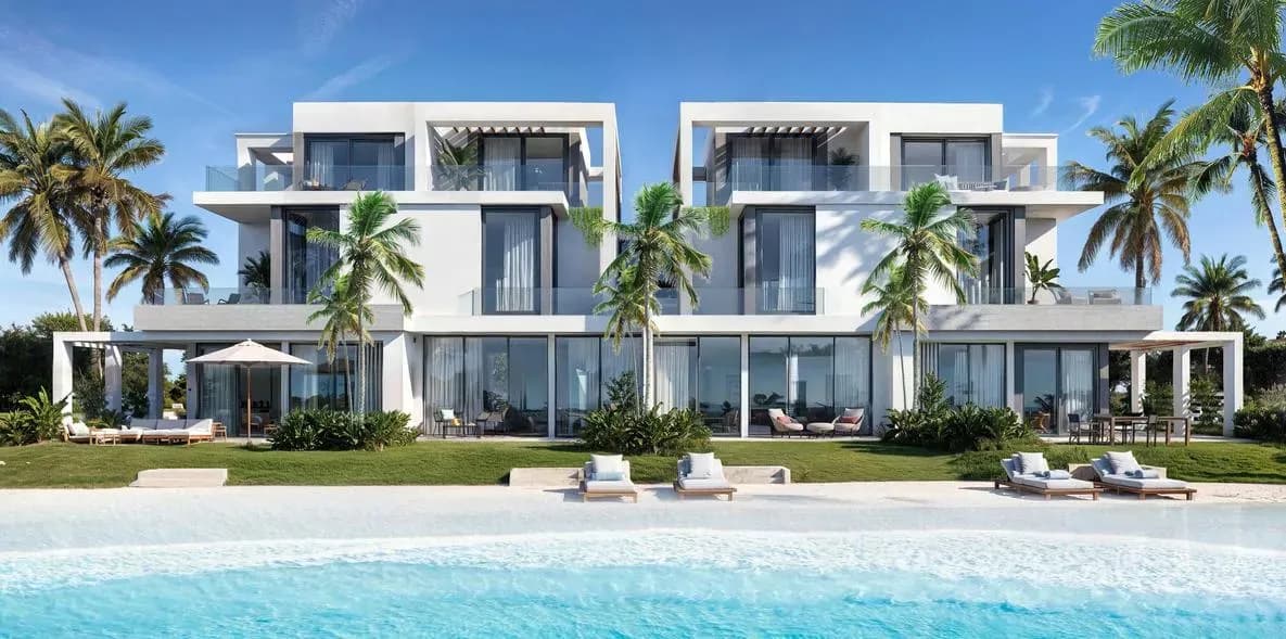 Town House in The C, North Coast — image 2